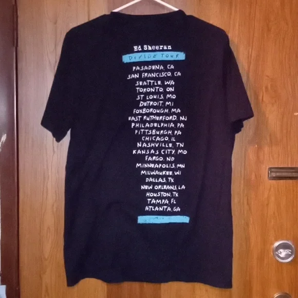 ED SHEERAN  "DIVIDE TOUR" CONCERT T-SHIRT - Picture 3 of 6